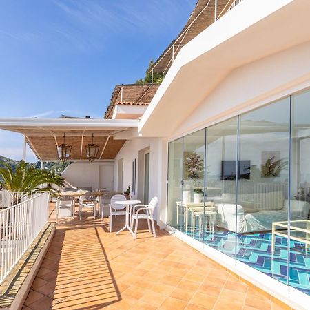 Villa Rita Apartments Масса-Лубренсе Экстерьер фото
